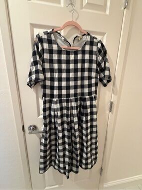 JessaKae Black & White Gingham Short-Sleeve Dress, Missing Belt.